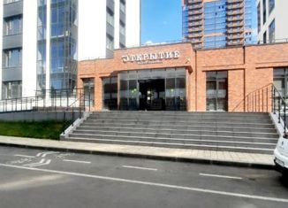 Продаю 1-ком. квартиру, 44.2 м2, Казань, Советский район, улица Аделя Кутуя, 100