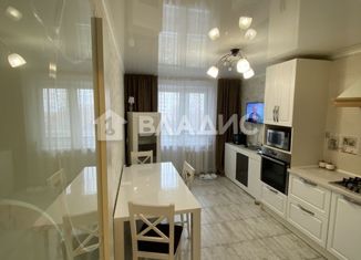 Продам 3-комнатную квартиру, 95 м2, Калининградская область, улица Согласия, 26