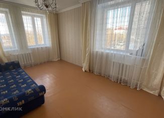 Продается двухкомнатная квартира, 43 м2, Петропавловск-Камчатский, Океанская улица, 58