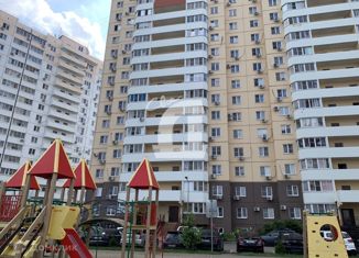 Продаю трехкомнатную квартиру, 82.66 м2, Краснодар, улица Героя Владислава Посадского, 14/1, ЖК Бауинвест