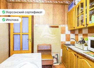 4-комнатная квартира на продажу, 135 м2, Алушта, улица 60 лет СССР, 10