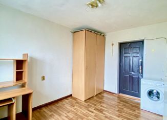 Продам комнату, 20 м2, Екатеринбург, Донбасская улица, 41