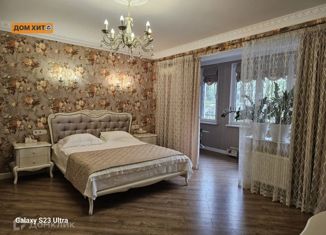 Продам 4-комнатную квартиру, 150 м2, Севастополь, улица Тараса Шевченко, 20, Гагаринский район