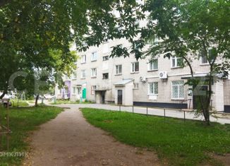 Продам 2-ком. квартиру, 30 м2, Новоалтайск, Барнаульская улица, 3