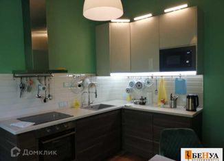 Сдам 2-комнатную квартиру, 67 м2, Петергоф, Фабричная улица, 3