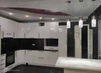 Трехкомнатная квартира на продажу, 86.6 м2, Краснодар, улица 1 Мая, 338, улица 1 Мая