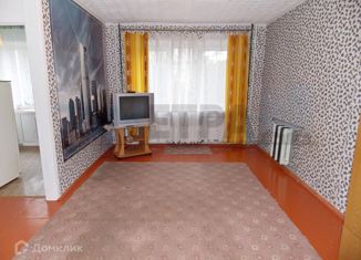 Сдается в аренду 1-ком. квартира, 33 м2, Челябинск, улица Танкистов, 150