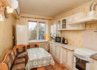 Продам 3-ком. квартиру, 61.5 м2, поселок городского типа Одоев, улица Карла Маркса, 135