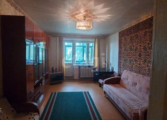 Продается трехкомнатная квартира, 59.7 м2, посёлок городского типа Верхнеднепровский, Молодёжная улица, 10
