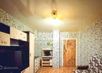Продам 3-ком. квартиру, 63 м2, Павловск, Новая улица, 10