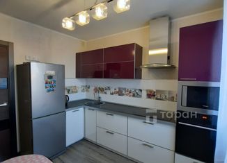 Продается двухкомнатная квартира, 57.1 м2, Челябинская область, улица Ворошилова, 6Б