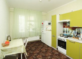 Продается 1-комнатная квартира, 40 м2, Тюменская область, улица Ленина, 31