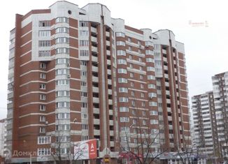 Сдам трехкомнатную квартиру, 102 м2, Екатеринбург, улица Академика Шварца, 4, улица Академика Шварца