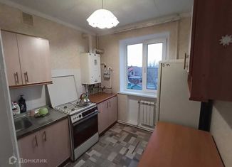 Продаю 2-ком. квартиру, 41 м2, Крымск, Коммунистическая улица, 36