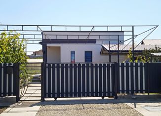 Продается дом, 100 м2, Абинск, улица Карла Либкнехта