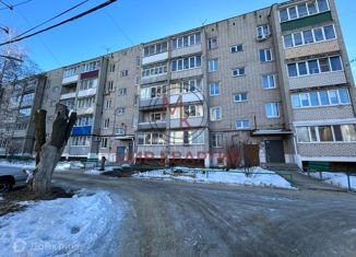Продам 2-комнатную квартиру, 56 м2, Борисоглебск, Юго-Восточный микрорайон, 4