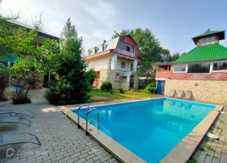 Продаю дом, 450 м2, деревня Трещиха, Центральная улица