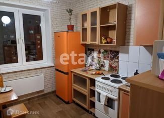 Сдается 2-ком. квартира, 70 м2, Красноярск, улица Дмитрия Мартынова, 13, Центральный район