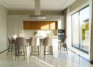 Продается дом, 300 м2, деревня Покровское, Покровский бульвар, 98