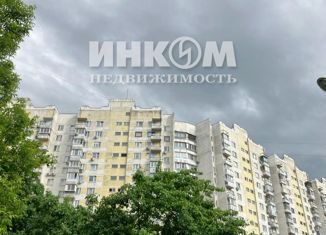 Продаю трехкомнатную квартиру, 74.4 м2, Москва, Митинская улица, 57