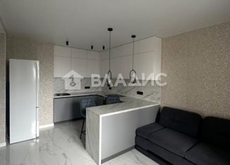 Продается 1-комнатная квартира, 37.7 м2, Москва, улица Юлиана Семёнова, 8к2, метро Солнцево