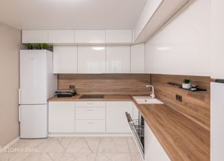 Продам 2-комнатную квартиру, 55 м2, Краснодар, ЖК Спортивный Парк, Войсковая улица, 4к12