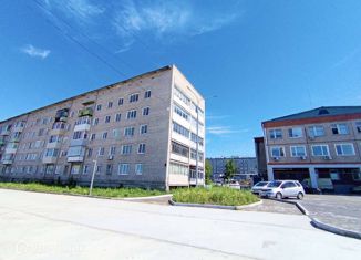 Продам 2-ком. квартиру, 44 м2, Советская Гавань, площадь Победы, 5