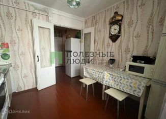 Двухкомнатная квартира на продажу, 52 м2, село Ивановка, улица Кирова, 67