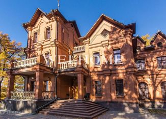 Продаю дом, 1100 м2, поселок Николина Гора, проспект Шмидта, 5А