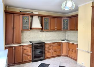 Продается 3-комнатная квартира, 92.5 м2, село Печерск, Школьная улица, 4А