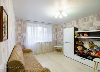 Продам 3-комнатную квартиру, 60.4 м2, Ульяновск, улица Рябикова, 42, Засвияжский район