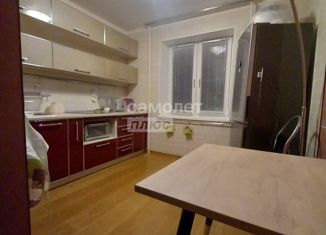 Продам 2-ком. квартиру, 50 м2, Хабаровский край, улица Фрунзе, 58А