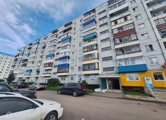 Продаю четырехкомнатную квартиру, 77 м2, Киселёвск, улица Мира, 16