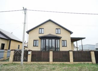 Продаю дом, 200 м2, поселок городского типа Алексеевское, улица Апраксина, 35
