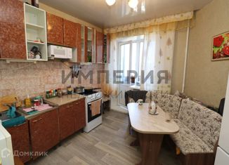 Продается 2-комнатная квартира, 57.2 м2, Магаданская область, улица Берзина, 4к2