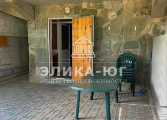 Продаю таунхаус, 160 м2, поселок городского типа Новомихайловский, улица Юности, 3А