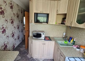 Продам трехкомнатную квартиру, 57.9 м2, село Русско-Высоцкое, село Русско-Высоцкое, 17