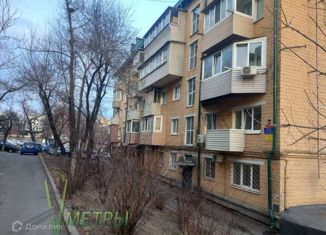 Продам 1-комнатную квартиру, 32.4 м2, Владивосток, проспект 100-летия Владивостока, 37