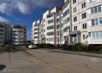 Продажа двухкомнатной квартиры, 60.7 м2, Артёмовский, улица Мира, 33/1