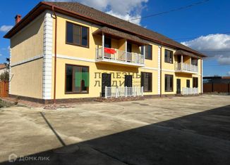 Продажа таунхауса, 101 м2, Крымск, улица Маршала Гречко, 2