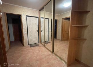 3-комнатная квартира на продажу, 67.5 м2, посёлок фабрики имени 1 Мая, посёлок фабрики имени 1 Мая, 53