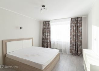 Сдача в аренду 2-ком. квартиры, 74 м2, Тюмень, улица Валентины Трофимовой, 7