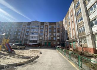 Двухкомнатная квартира на продажу, 50.6 м2, Соликамск, улица 20-летия Победы, 185