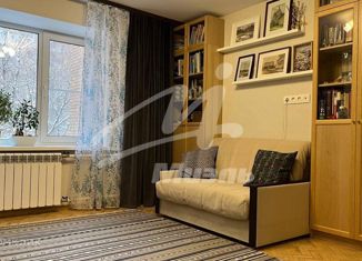 Продаю 3-ком. квартиру, 76 м2, Москва, улица Бориса Галушкина, 14к1, улица Бориса Галушкина