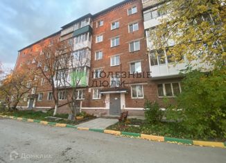 Продаю двухкомнатную квартиру, 43.2 м2, Соликамск, улица Матросова, 10