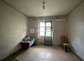 Продаю 2-комнатную квартиру, 48 м2, Волгоград, Колпинская улица, 12