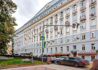 Многокомнатная квартира на продажу, 150 м2, Москва, Никитский бульвар, 12, метро Александровский сад