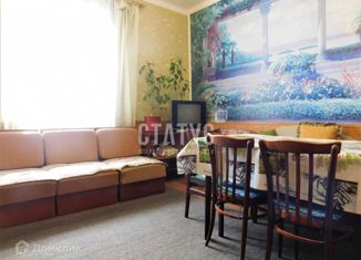 Продам четырехкомнатную квартиру, 117 м2, Алупка, Севастопольское шоссе, 35