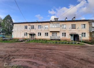 Продам 2-ком. квартиру, 42 м2, село Фатеево, Комсомольская улица, 24