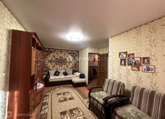 Продажа двухкомнатной квартиры, 45 м2, Волгоград, улица Вучетича, 20, Красноармейский район